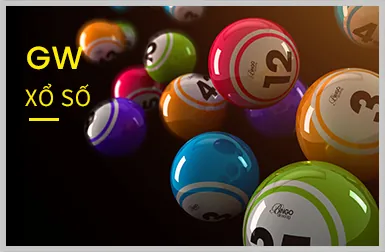 Hình ảnh bàn chơi casino trực tuyến với người chia bài thật, minh họa trải nghiệm chân thực